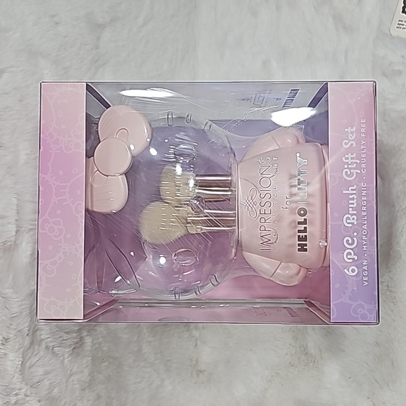 Impressions For Hello Kitty 6 Pc Brush Gift Set - Picture 2 of 11